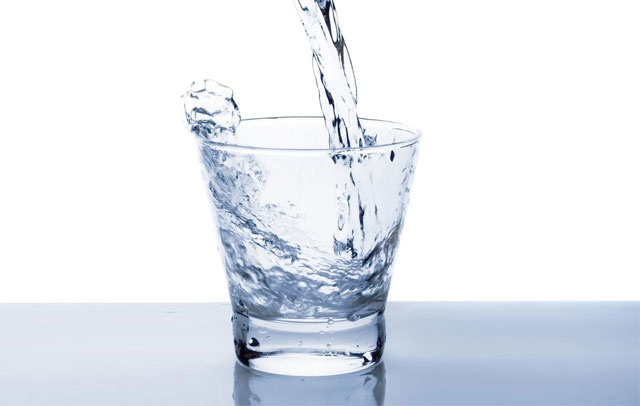长期喝纯净水和自来水，哪个好？对身体有什么影响？准确答案在这